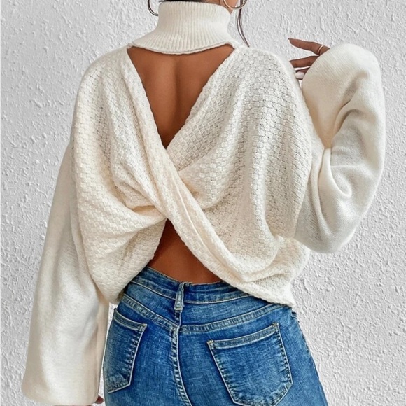 NWOT SHEIN Cream Off White Turtleneck Sweater Open Back Women’s Size Small - Picture 1 of 8